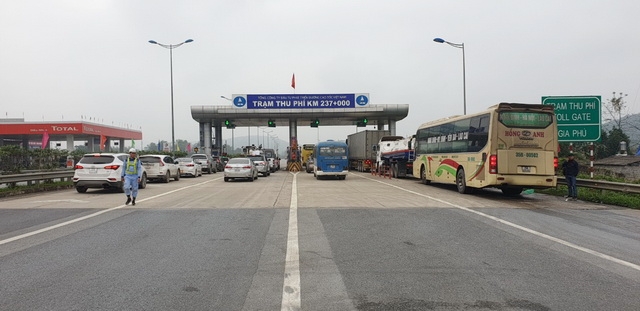 Trạm thu phí bị sét đánh, VEC xin lập gói thầu khẩn cấp để sửa chữa