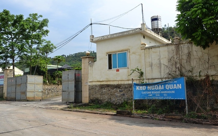 Phó Thủ tướng Chính phủ chỉ đạo khẩn trương làm rõ vụ hơn 440 tấn hàng bị bắt tại Lào Cai