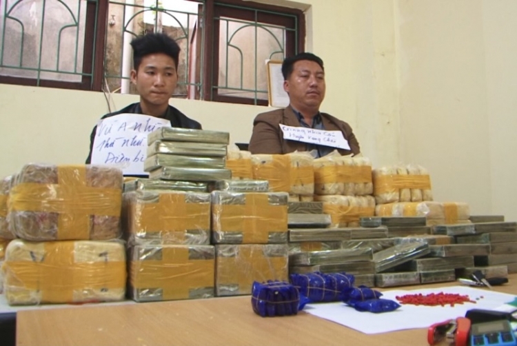 Điện Biên: Bắt 3 đối tượng đang vận chuyển 20kg ma túy