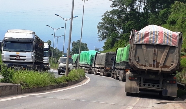 Ngăn loạt xe quá tải trọng vào cao tốc Nội Bài-Lào Cai