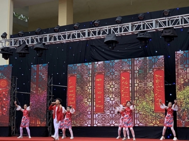 ngay hoi thieu nhi thu do toa sang hap dan va kich tinh