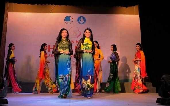 45 thi sinh buoc vao vong chung ket hoa khoi sinh vien viet nam 2020