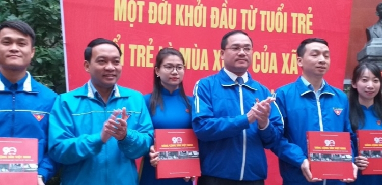 tuoi tre thu do ra suc phan dau lap thanh tich dang len dang