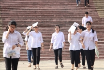 Sinh viên ngành y nghĩ gì khi phải thực tập ở bệnh viện thời dịch Corona