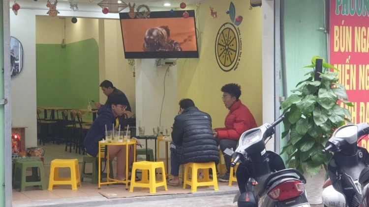 tu tap chem gio noi dong nguoi nhung ban tre khong so dich