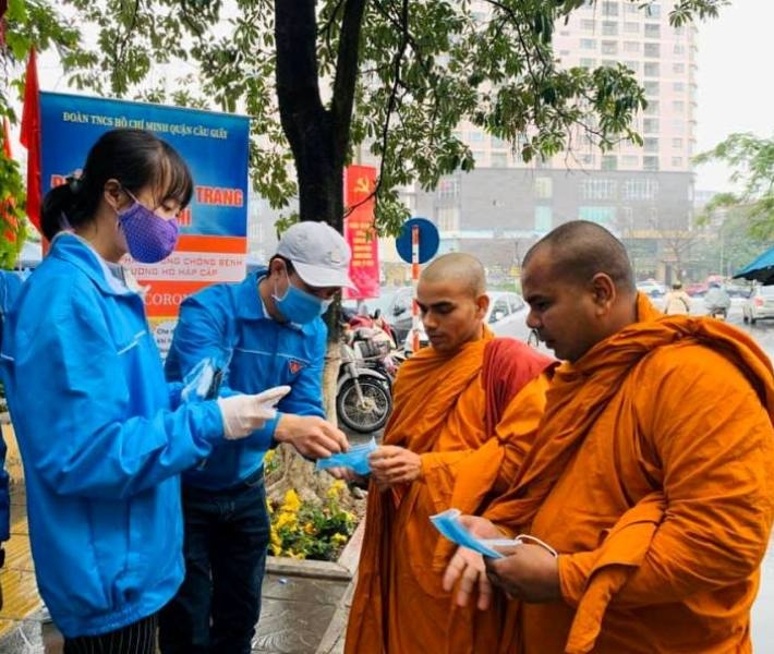 Lan tỏa hành động đẹp trong “bão dịch” Corona lan toa hanh dong dep trong bao dich corona