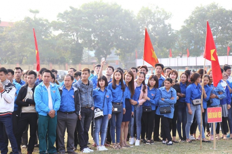 doan vien thanh nien tinh yen bai len duong nhap ngu