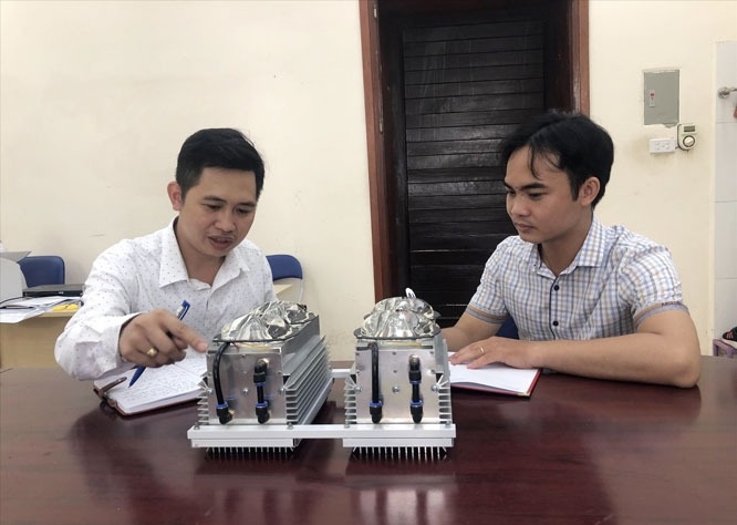 Tiến sĩ trẻ sở hữu 9 bằng độc quyền sáng chế tien si tre so huu 9 bang doc quyen sang che