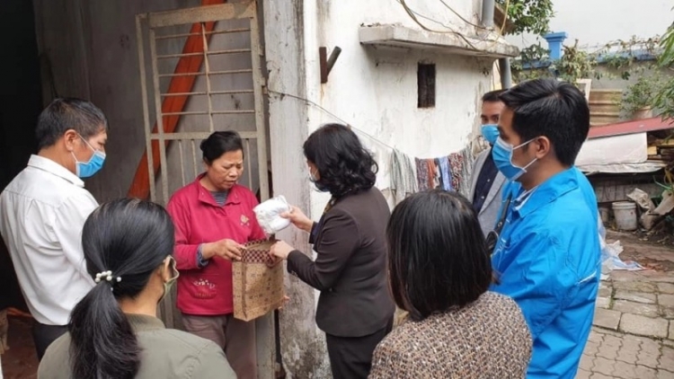 tuoi tre long bien dong hanh cung ho ngheo phong chong dich covid 19