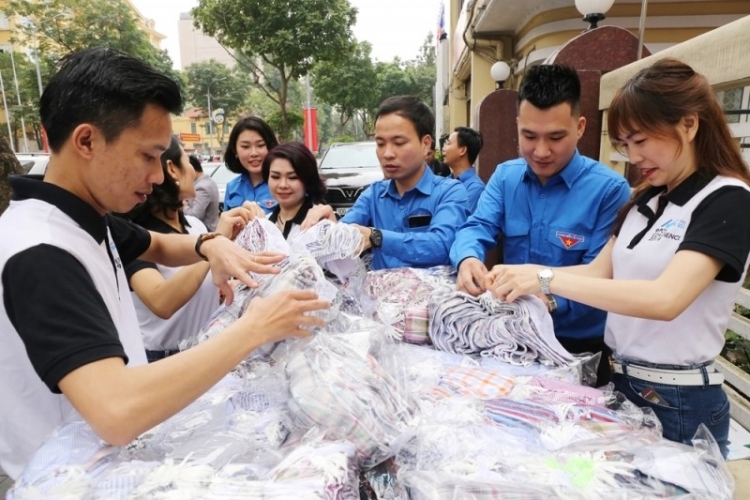 Phát động cuộc thi tìm hiểu lịch sử 90 năm Đảng bộ thành phố Hà Nội phat dong cuoc thi tim hieu lich su 90 nam dang bo thanh pho ha noi