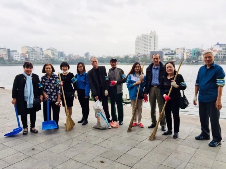 hon 250 doan vien thanh nien quan tay ho huong ung ngay chu nhat xanh