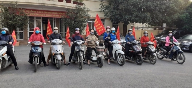 hon 250 doan vien thanh nien quan tay ho huong ung ngay chu nhat xanh