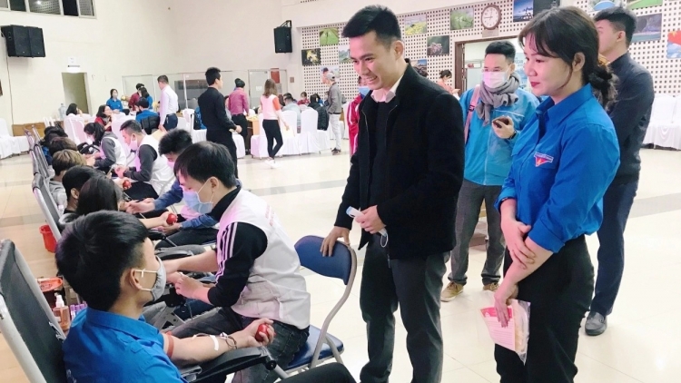 ngay hoi xuan hong cua tuoi tre quan cau giay