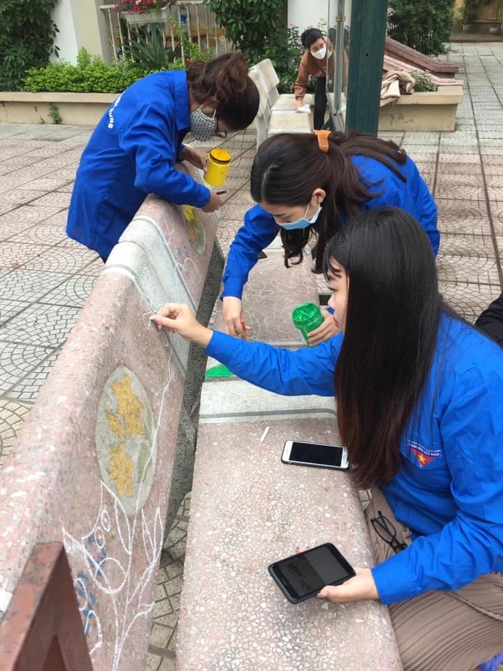 Tuổi trẻ Thủ đô đồng loạt ra quân vệ sinh môi trường đẩy lùi dịch bệnh tuoi tre thu do dong loat ra quan ve sinh moi truong day lui dich benh