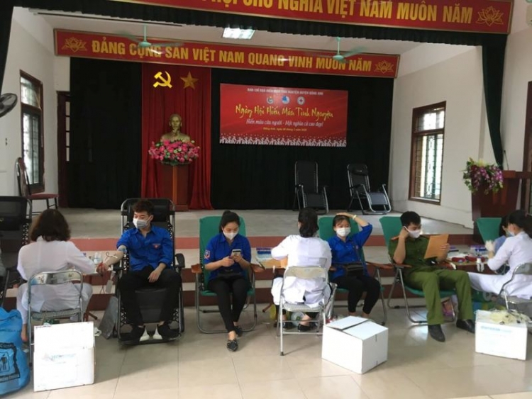 tuoi tre dong anh dong loat ra quan phong chong dich covid 19