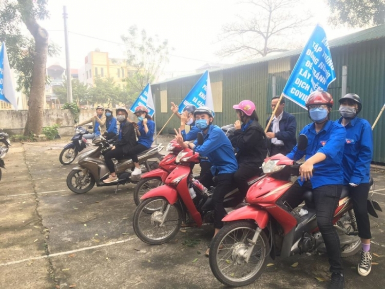 tuoi tre dong anh dong loat ra quan phong chong dich covid 19