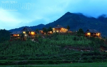 Phát hiện 3 du khách lên Mù Cang Chải đã đi cùng chuyến bay có bệnh nhân nhiễm Covid-19