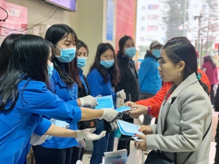 thang thanh nien cua tuoi tre thu do va nhung lan dau tien