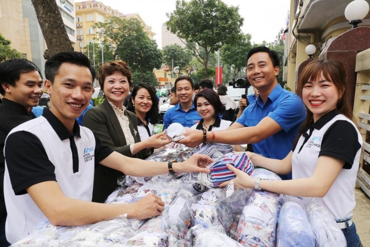 thang thanh nien cua tuoi tre thu do va nhung lan dau tien