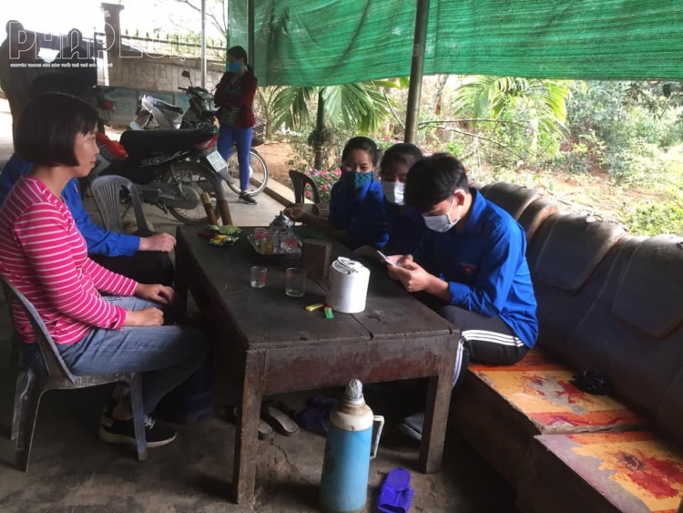 tinh doan yen bai phat dong doan vien thanh nien nhan tin ung ho quy phong chong covid 19