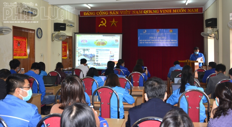 tinh doan yen bai phat dong doan vien thanh nien nhan tin ung ho quy phong chong covid 19