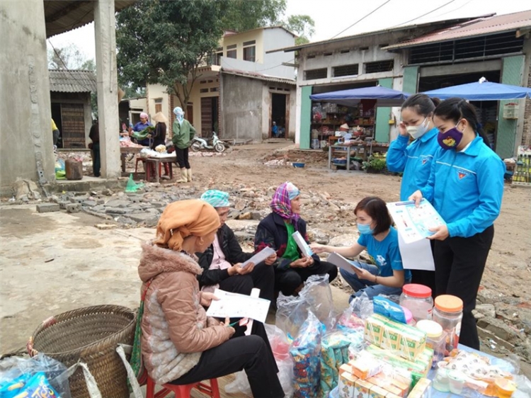 tinh doan lao cai voi nhieu hoat dong ho tro ba con vung cao