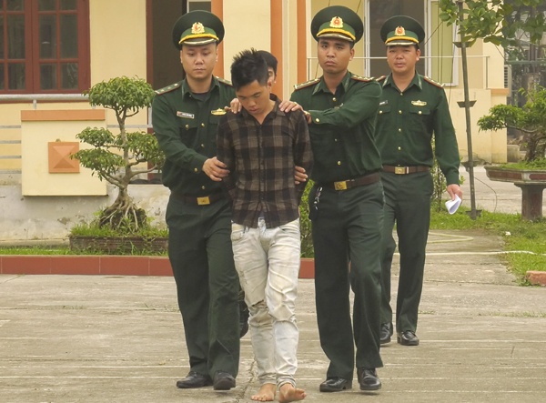 Bắt đối tượng vận chuyển trái phép 37,96 gam heroin