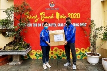 Tuổi trẻ huyện Phúc Thọ trao tặng 1.200 mặt nạ chống dịch