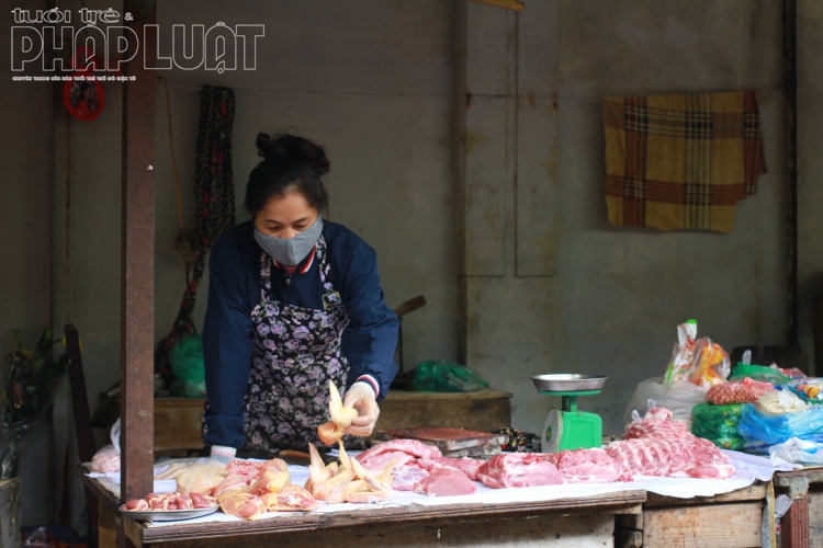 Giá thịt lợn ở các địa phương vẫn ở mức cao do tiểu thương chưa mua được giá thấp