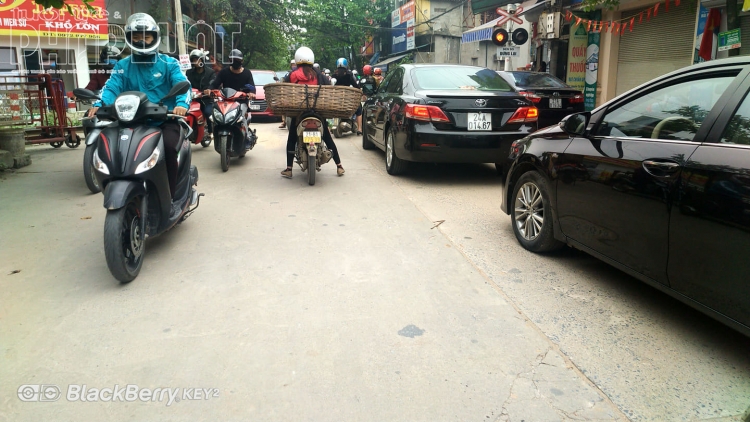 Cách ly xã hội, dân Yên Bái vẫn ra đường bán hàng, tỉnh hỏa tốc ban hành 3 công văn chấn chỉnh cach ly xa hoi dan yen bai van ra duong ban hang tinh hoa toc ban hanh 3 cong van chan chinh