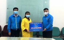 Tuổi trẻ Lào Cai ủng hộ hơn 100 triệu đồng cho tình nguyện viên bị tai nạn khi chống dịch Covid-19