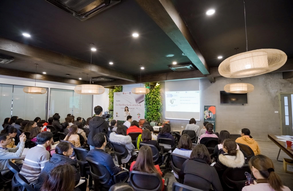 Tọa đàm “Can thiệp không bạo lực với trẻ tự kỷ” của Dự án A365