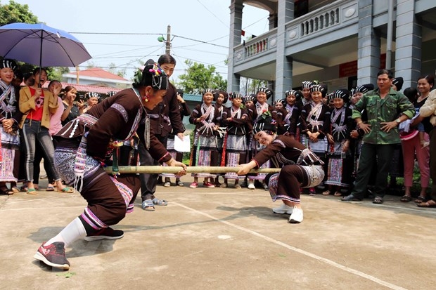 le cung rung net van hoa doc dao cua nguoi lu o lai chau