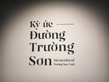 Hơn 200 bức họa được trưng bày tại triển lãm “Ký ức đường Trường Sơn” thu hút giới trẻ