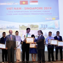 Taxi Mai Linh nhận giải top 10 thương hiệu được tin dùng nhất ASIAN 2019