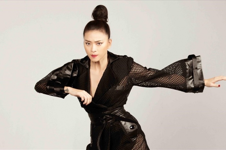 Hồ Ngọc Hà, Ngô Thanh Vân, Lan Ngọc xuất hiện trong bộ ảnh Tự hào Việt Nam