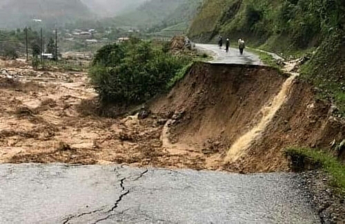 Thủ tướng ra công điện với đối phó mưa lũ tại miền Trung