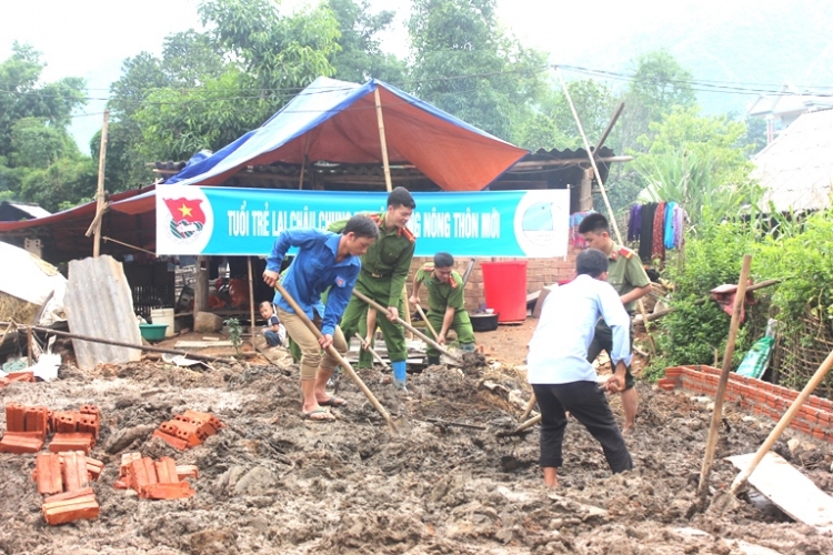 thanh nien tinh nguyen tinh lai chau trai nghiem de truong thanh