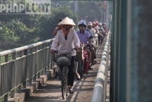 sua cau yen bai xe may noi duoi tac nhu cau long bien gio cao diem