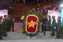 Hàng nghìn đoàn viên thanh niên các tỉnh Tây Bắc đồng loại thắp nến tri ân