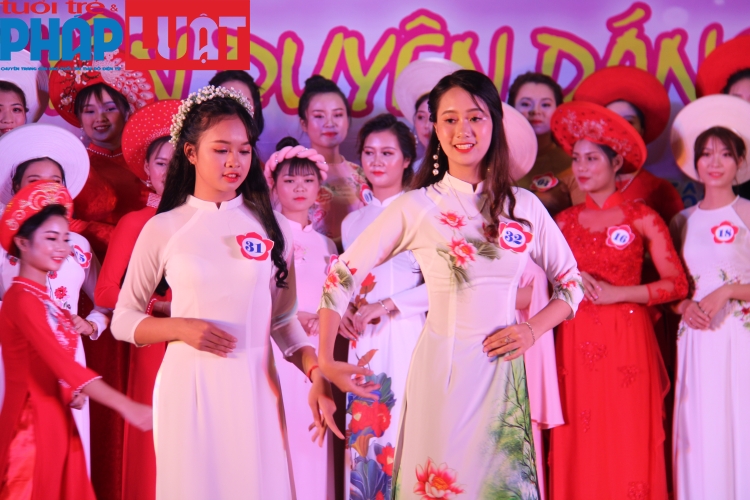 nguyen bao ngoc dat giai nhat cuoc thi nu thanh nien duyen dang 2019 tinh yen bai