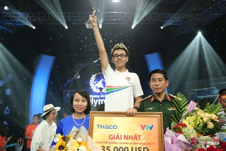 Thành tích khủng của chủ nhân chung kết đường lên đỉnh Olympia