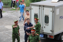 "Thánh chửi" Trần Đình Sang bị xử 2 năm tù giam về tội chống người thi hành công vụ