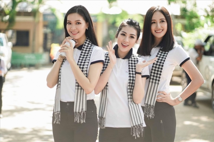 Hoa hậu Mai Phương Thúy đọ sắc bên Hoa hậu Thùy Dung, Á hậu Tú Anh