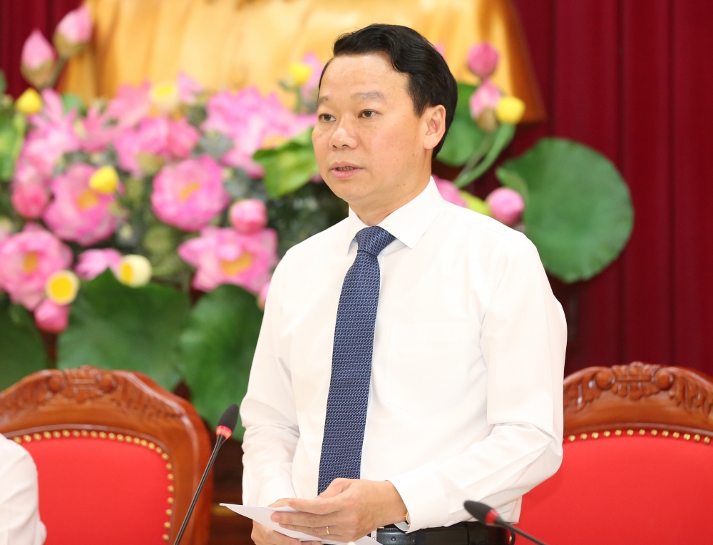 Chủ tịch UBND tỉnh Yên Bái - Đỗ Đức Duy phát biểu trong buổi họp báo tuyên truyền Đại hội Đại biểu Đảng bộ tỉnh Yên Bái.