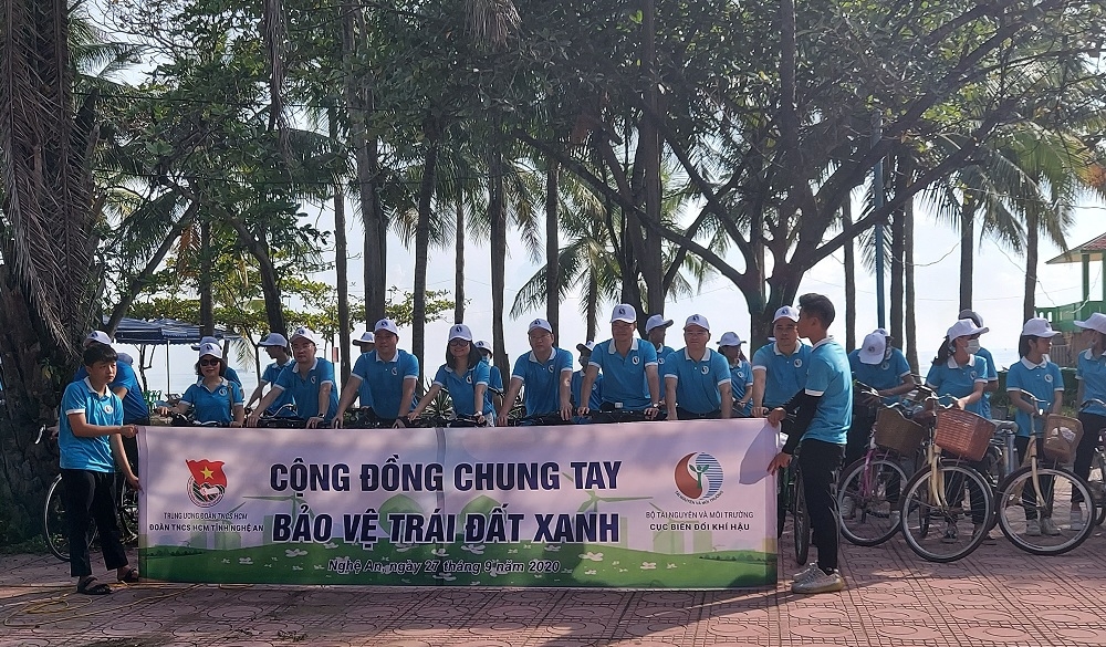 Ngày hội “Cộng đồng chung tay bảo vệ trái đất xanh”