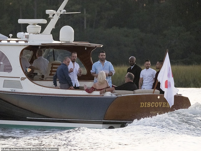 ca si justin bieber va hailey baldwin dep doi truoc gio dam cuoi