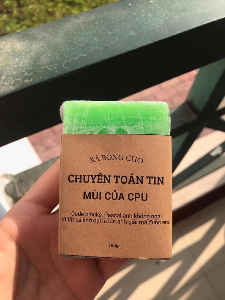 hoc sinh yen bai ban xa bong voi chiec vo cuc ngau