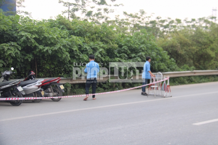 khach san tu y chan duong cao toc de lam noi gui xe phuc vu dam cuoi