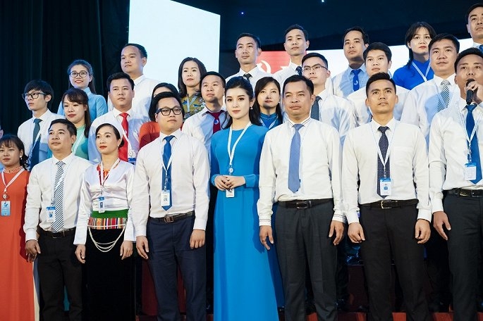 a hau huyen my cau thu dinh trong duoc cu vao uy ban hoi lien hiep thanh nien viet nam